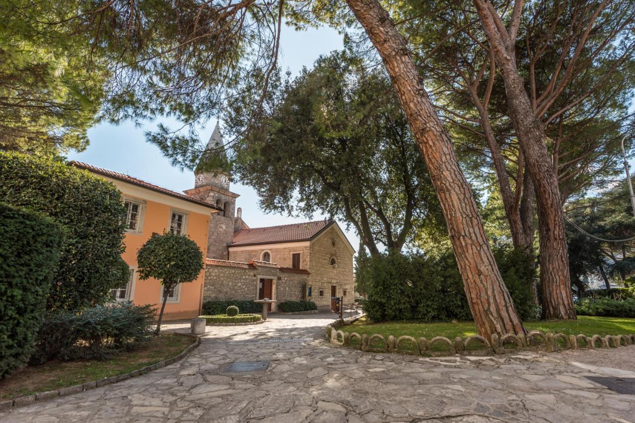 Apartments Villa Devana Opatija Exterior photo
